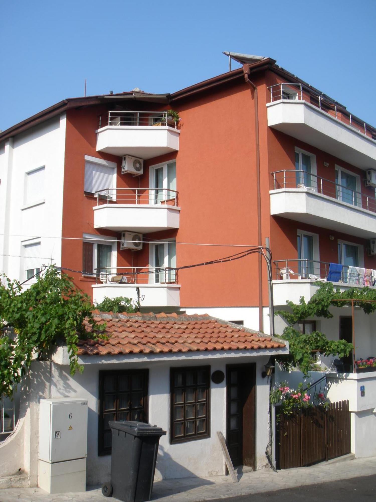 House Prodanovi Konukevi
